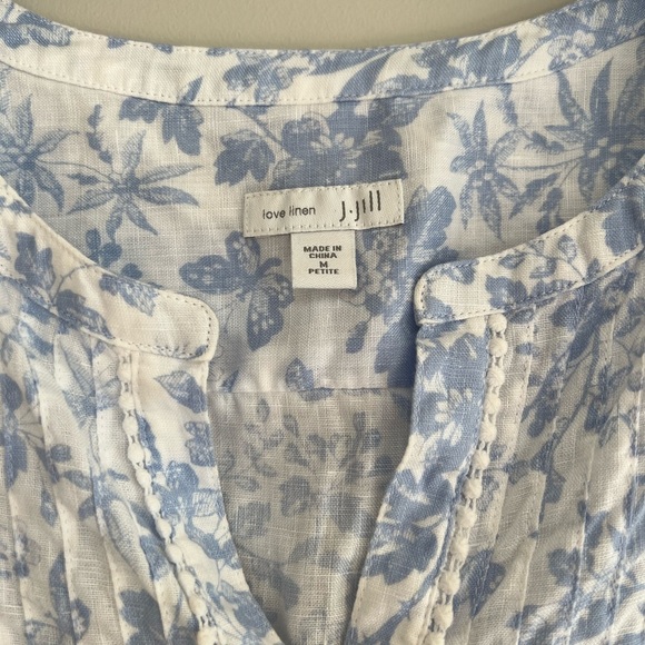J. Jill Love Linen Pintuck Popover Blue and White Floral Tunic Blouse, MP - Picture 5 of 10